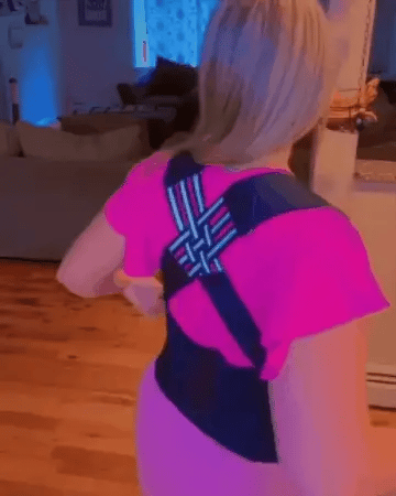 Cove Instant Posture Corrector 2 gify2